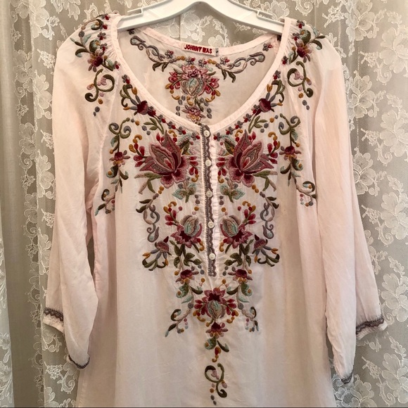 JOHNNY WAS * NWOT Shell Pink Sheer Floral Embroidered Blouse - Picture 2 of 6